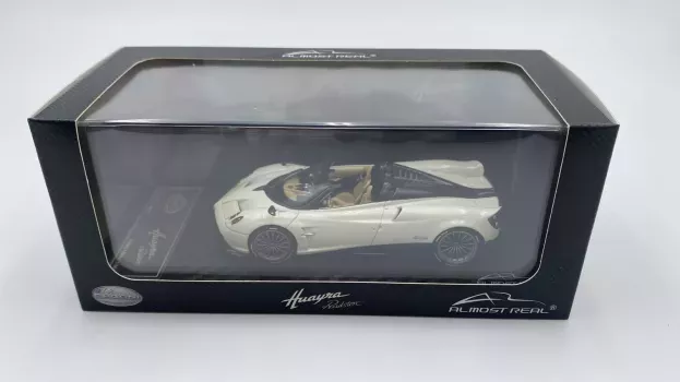 Almost Real Pagani Huayra Roadster 2017 1:43 ALM450302