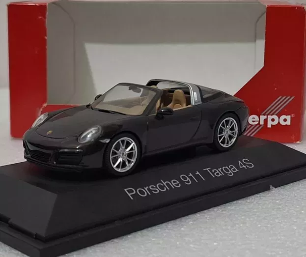 Herpa Porsche 911 991 Targa 4s Spider 2016 1:43 71130
