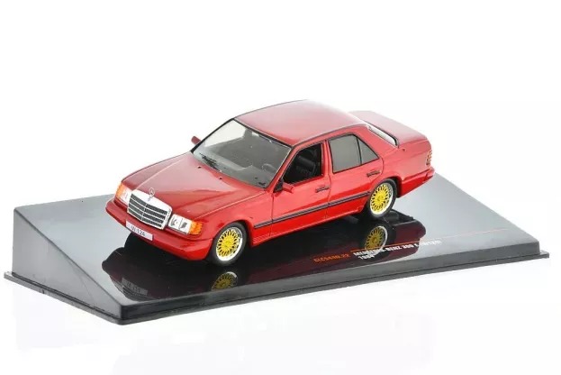 IXO Models Mercedes E-class 300e w124 1984 1:43 CLC544N.22