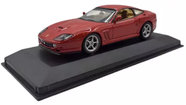 Minichamps Ferrari F550 Maranello 1996 1:43 430076020