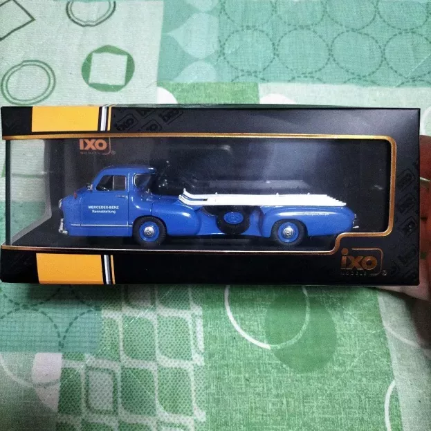 IXO Models Mercedes Truck Racing Car Transporter Rennabteilung 1955 1:43 RAC342