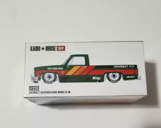 Mini GT Chevrolet Silverado Pick-up Kaido Works V3 1980 1:64 KHMG226
