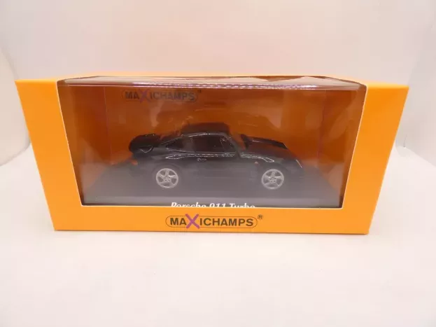 Minichamps Porsche 911 993 Turbo S Coupe 1995 1:43 940069204