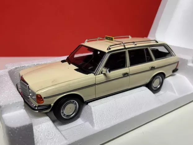 Norev Mercedes E-class 230t Taxi Station Wagon T-model w123 1982 1:18 183731