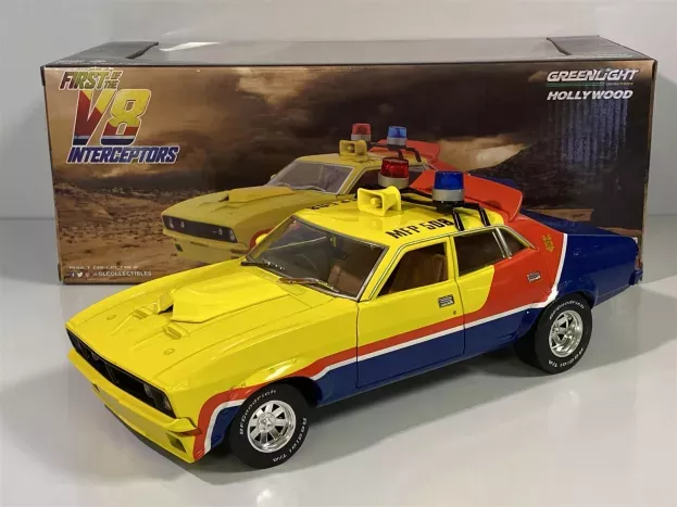 Greenlight Ford Falcon Xb V8 Police Interceptor Mad-max 1973 Movie M.rockatansky The Dark One 1:18 13574