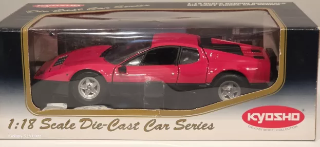 Kyosho Ferrari 512bb 1976 1:18 08171R