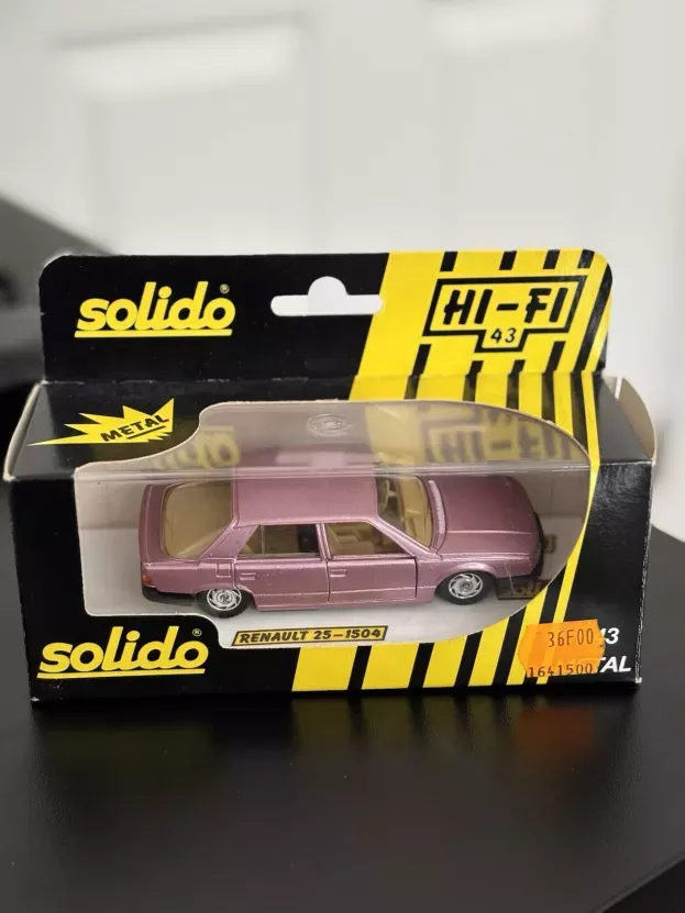 Solido Renault R25 1:43 1504