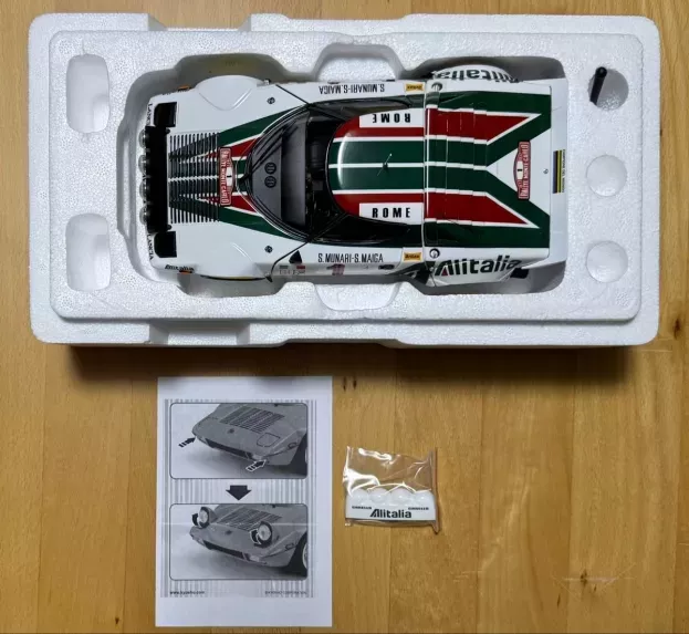 Kyosho Lancia Stratos Hf Alitalia night Version N 1 Winner Rally Montecarlo 1977 Sandro Munari Silvio Maiga 1:18 08130A2