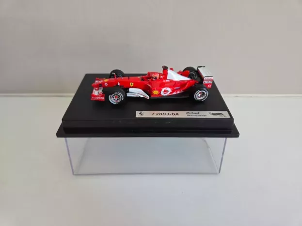 Hot Wheels Ferrari F1 F2003-ga N 1 World Champion Season 2003 Michael Schumacher 1:43 B1018