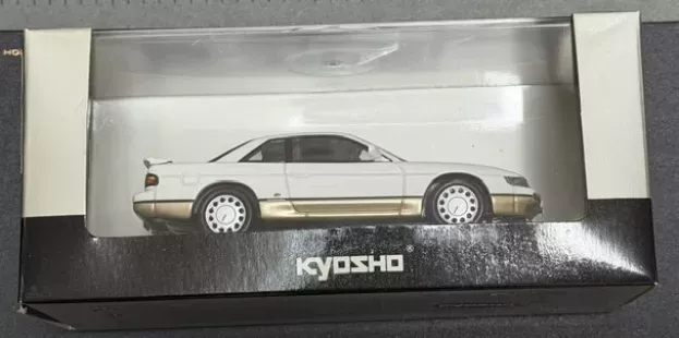 Kyosho Nissan Silvia s13 K's 1989 1:43 03706W