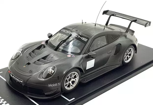 IXO Models Porsche 911 991-2 Rsr full Carbon Pre-season Test Car 2020 1:18 LEGT18057