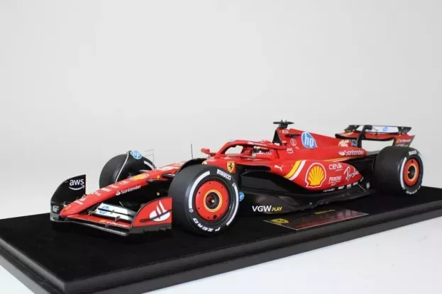 Looksmart Ferrari F1 Sf70h N 0 Press Version Season 2017 K.raikkonen S.vettel Con Vetrina With Showcase 1:18 LS18F106