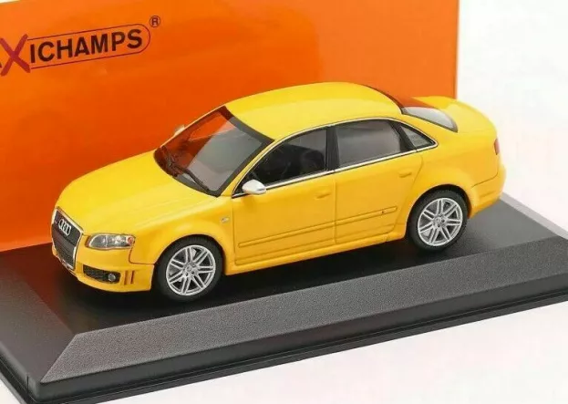 Minichamps Audi A4 Rs4 2004 1:43 940014600