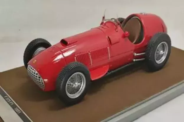Tecnomodel Ferrari F1 375 Press Version 1951 1:18 TM18-63A