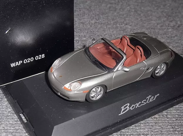Schuco Porsche Boxster 986 Spider 2000 1:43 WAP020028