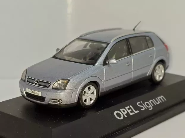 Schuco Opel Signum 2004 1:43 SIGNUM