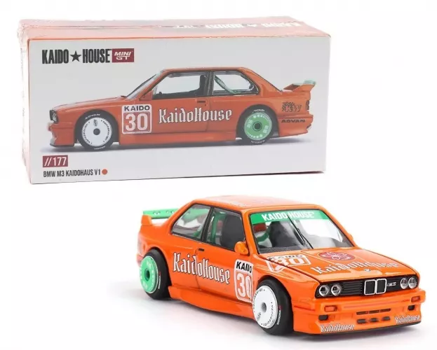 Mini GT Bmw 3-series M3 e30 Kaido House V1 1989 1:64 KHMG177
