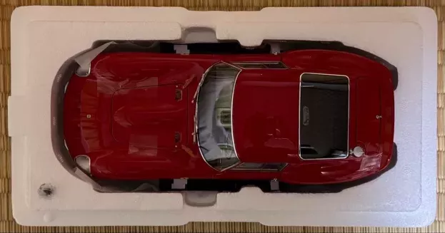 Kyosho Ferrari 250 Gto Coupe 1962 1:18 08438R