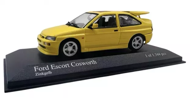 Minichamps Ford Escort Cosworth 1992 1:43 430082105