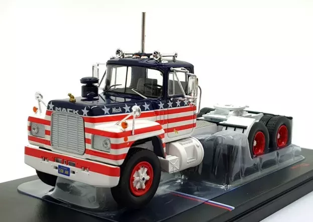 IXO Models Mack B61 Tractor Truck 1953 1:43 TR001