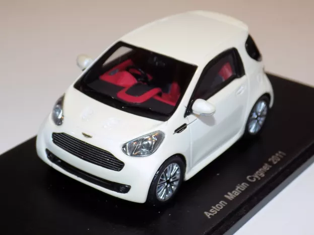 Spark Aston Martin Cygnet 2-door 2010 1:43 S2167