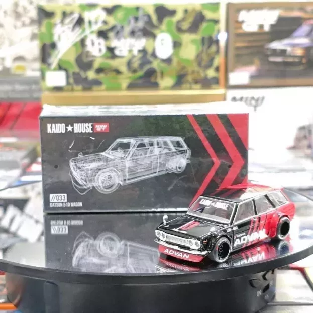 Mini-GT Datsun 510 Kaido House Sw Station Wagon Advan 1972 1:64 KHMG033