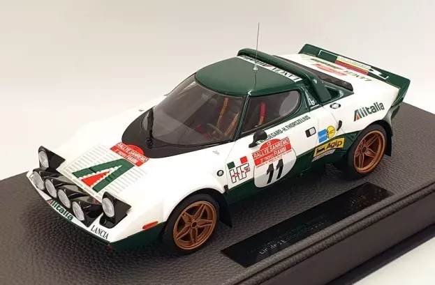 Top Marques Lancia Stratos Hf Alitalia night Version N 11 Winner Rally Sanremo 1975 Bjorn Waldegaard Hans Thorszelius 1:18 TOP099B