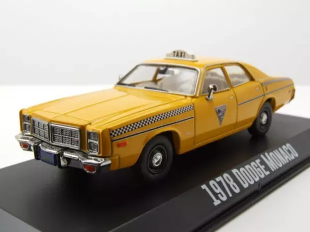 Greenlight Dodge Monaco Taxi City Cab Co 1978 Rocky Iii Movie 1:43 86612