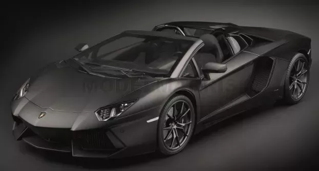 Pocher Lamborghini Aventador Lp700-4 Roadster 2013 1:8 HK121F