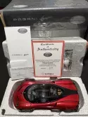 Autoart Signature 1/18 78268 Pagani Huayra Red 