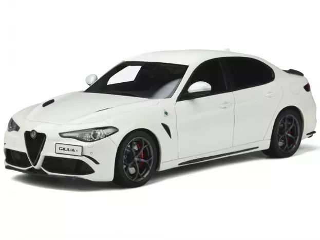 Ottomobile Alfa Romeo Giulia Quadrifoglio 2017 1:18 OT839