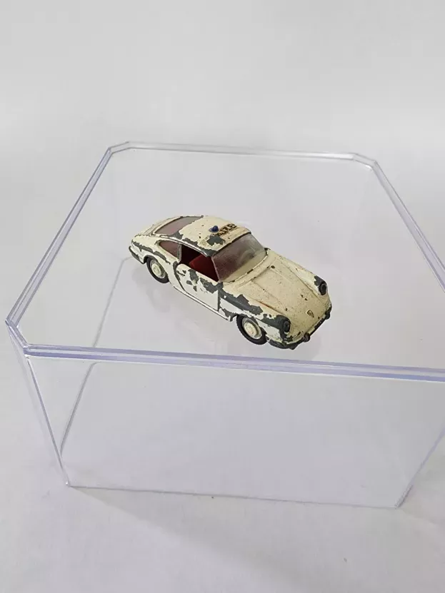 Schuco Porsche 911s 1:66 813
