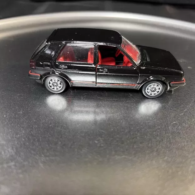 Minichamps Volkswagen Golf Ii Gti 1985 1:43 940054125