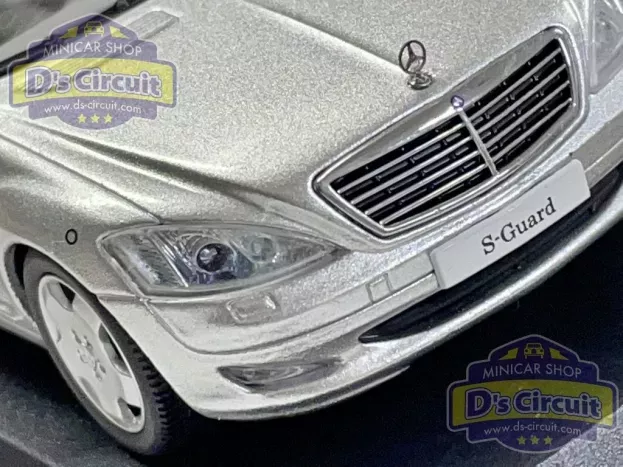 Kyosho Mercedes S-class 600l Blindata Guard v221 2005 1:43 03632SS