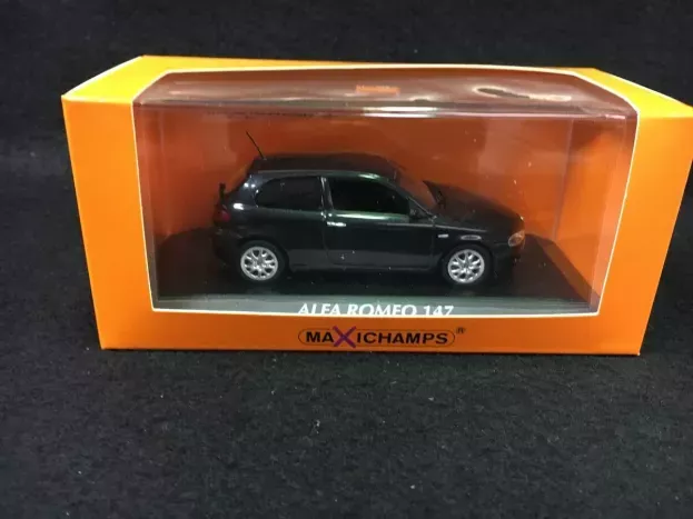 Minichamps Alfa Romeo 147 2005 1:43 940120561