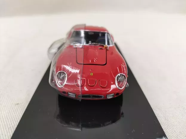 Kyosho Ferrari 250 Gto 1962 With Openings 1:43 05111R