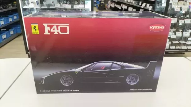 Kyosho Ferrari F40 Lightweight Version 1:12 08602B