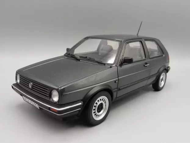 Norev Volkswagen Golf Ii Cl 1988 1:18 188556
