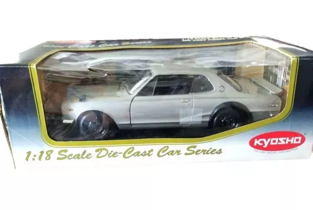 Kyosho Cadillac Cts-v 4-door 2009 1:18 G002S