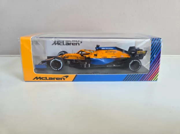 Spark Mclaren F1 Mcl35l Team Mclaren N 3 Winner Italy Gp 2021 Daniel Ricciardo With Pit Board 1:43 S7689