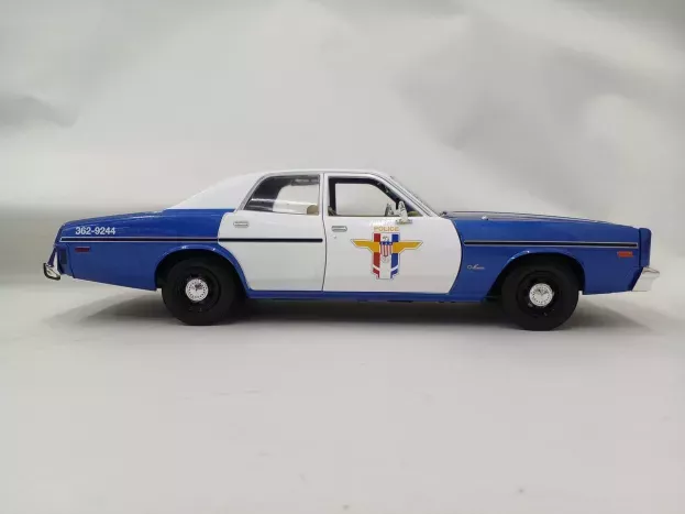 Greenlight Dodge Monaco Police 1978 Chrystal Lake 1:18 19068