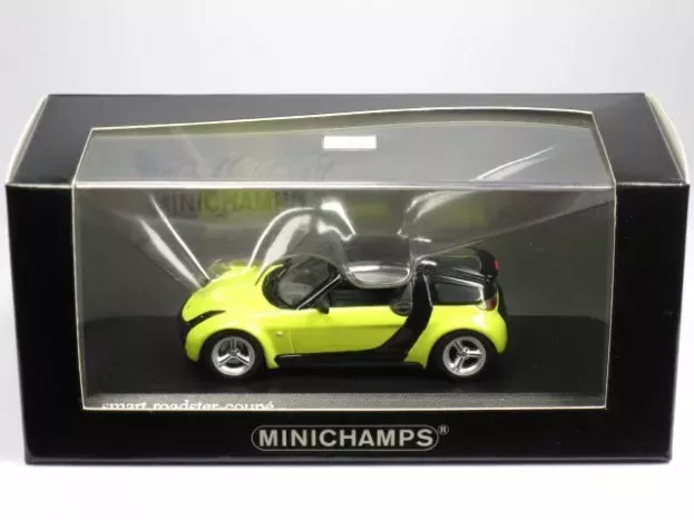 Minichamps Smart Roadster Coupe 2003 1:43 400032120