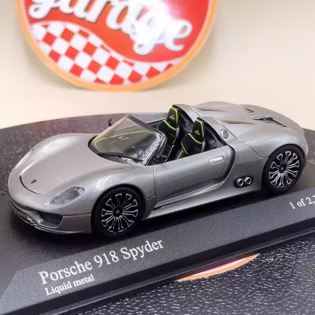 Minichamps Porsche 918 Spyder 2010 1:43 410060030