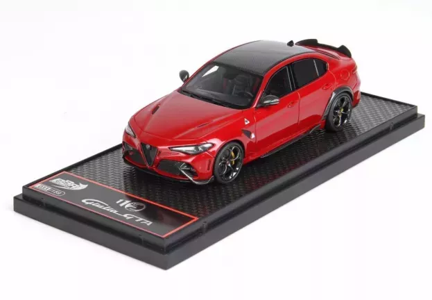 BBR Alfa Romeo Giulia Gta 2020 1:43 BBRC246