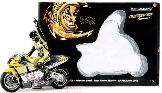 Minichamps Honda Nsr500 Gp Donington 2000 First Victory With Valentino Rossi Figures 1:12 122006196