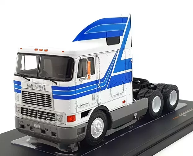 IXO Models International Eagle Cabover Tractor Truck 3-assi 1995 1:43 TR190.22