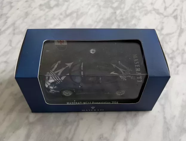 IXO Models Maserati Mc12 Presentation 2004 1:43 MOC043