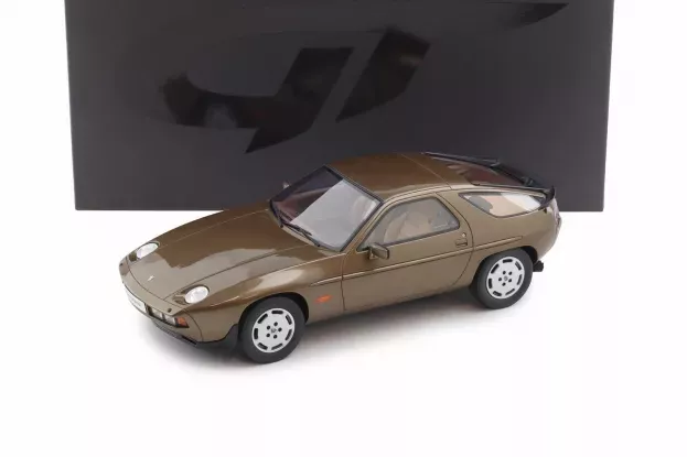 GT Spirit Porsche 928s Coupe 1981 1:18 GT1005