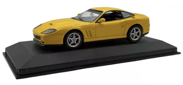 Minichamps Ferrari F550 Maranello 1996 1:43 430076022