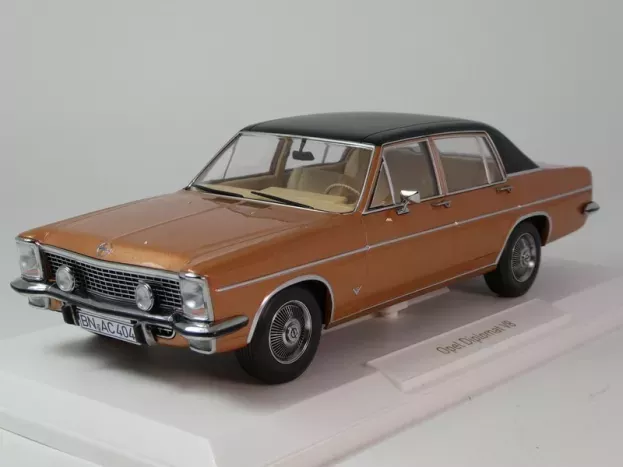 Norev Opel Diplomat V8 1969 1:18 183689